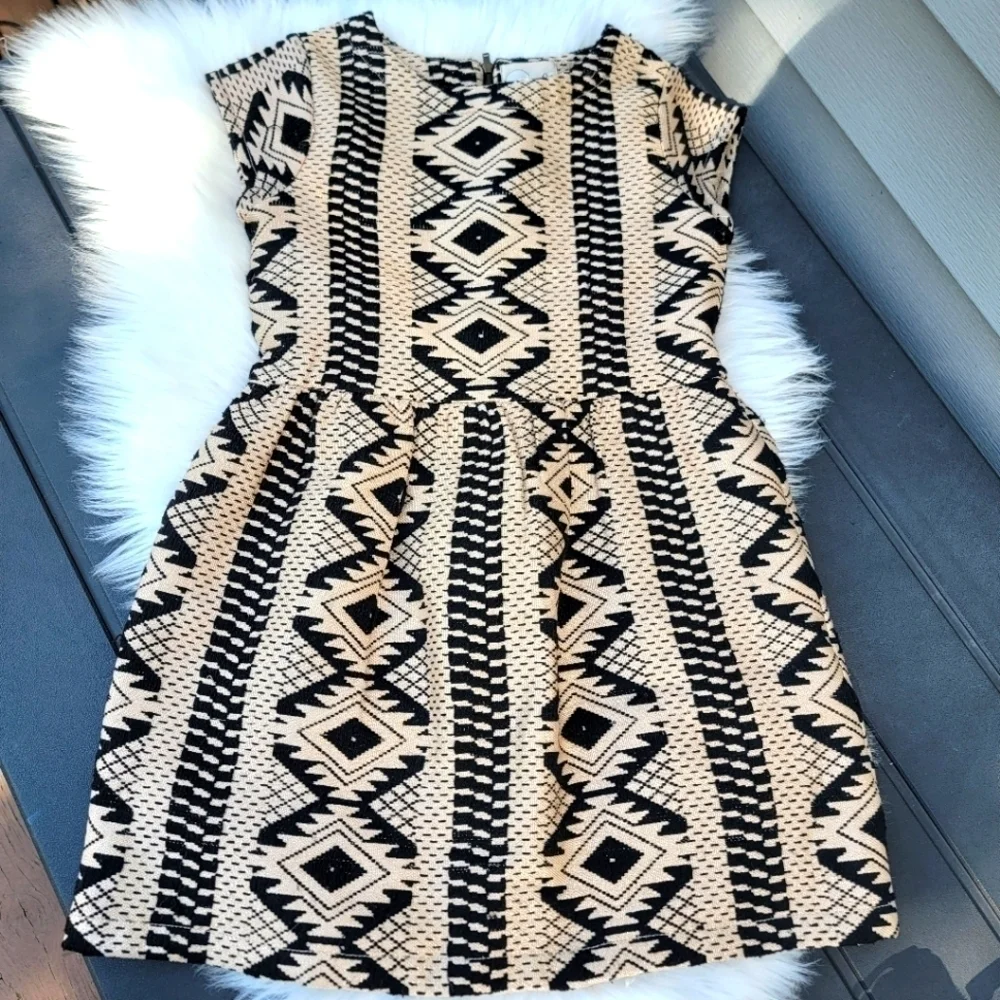 Peek Aztec Print Dress L 10